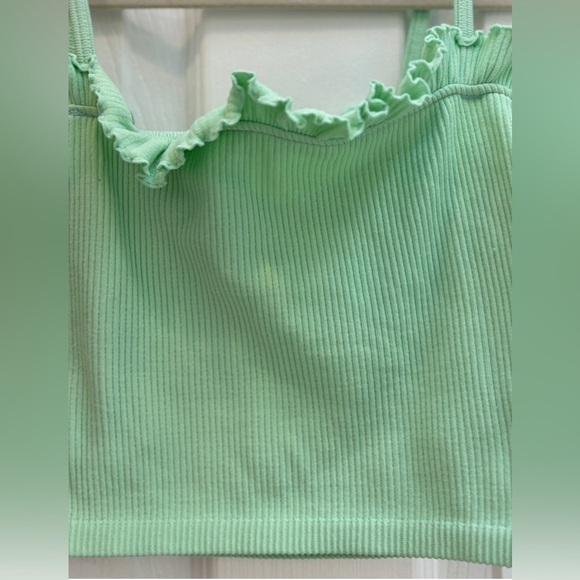 NWT Zara Light Green ribbed ruffle sleeveless crop top, size Xs/S - Picture 3 of 7